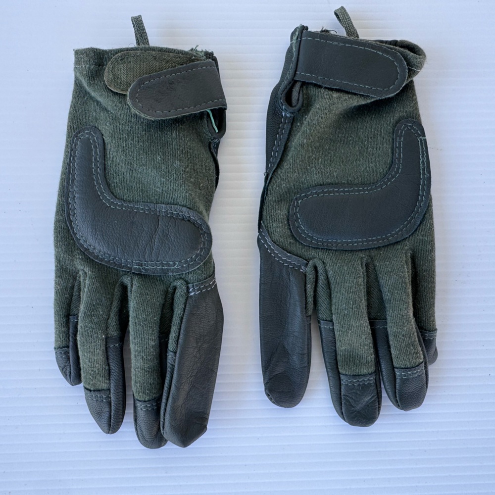 USGI Army Issued Combat Gloves Type II Capacitive HWI Gear Sz Small Tactical NEW